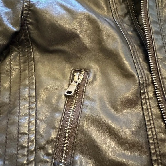 EUC H&M Faux Leather Hooded Toddler Boys Jacket size 2-3Y - Picture 6 of 6